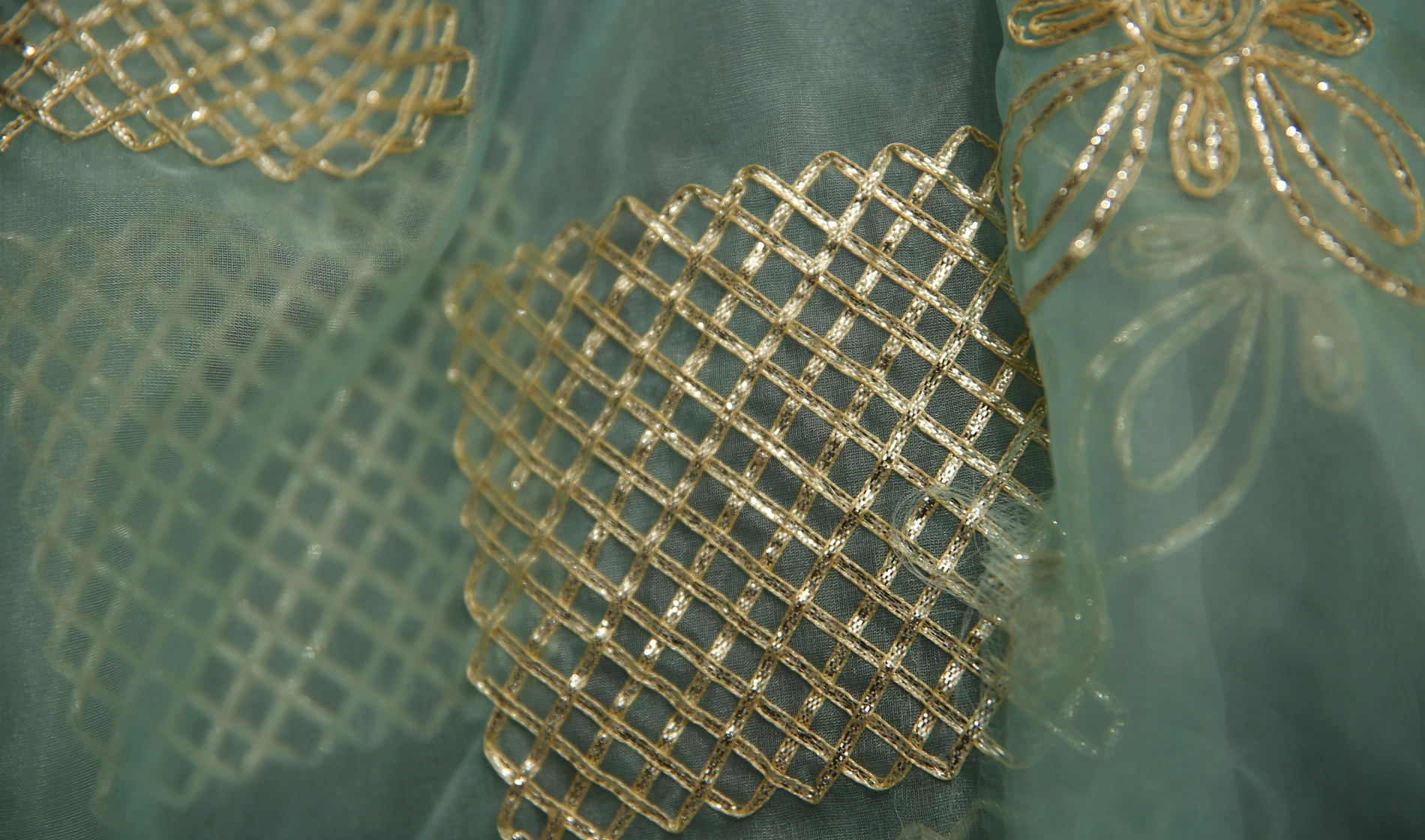 ribbon embroidery
